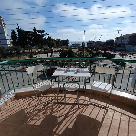 Δωμάτια Με Θέα/Domatia Me Thea Nea Iraklia Exterior photo